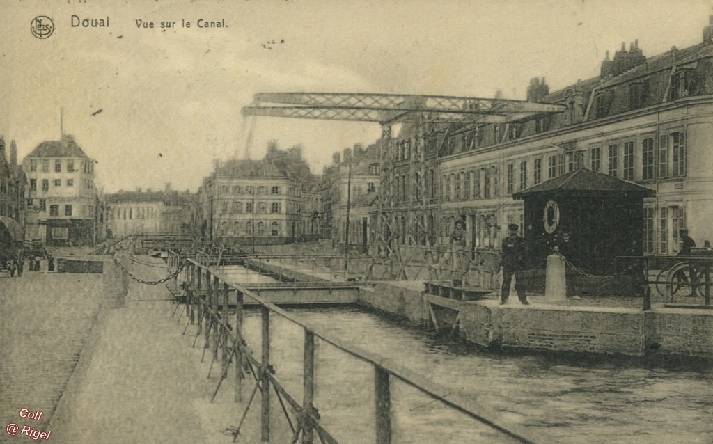 59-Douai-Vue-sur-le-Canal-Phono-Photo-Nels.jpg