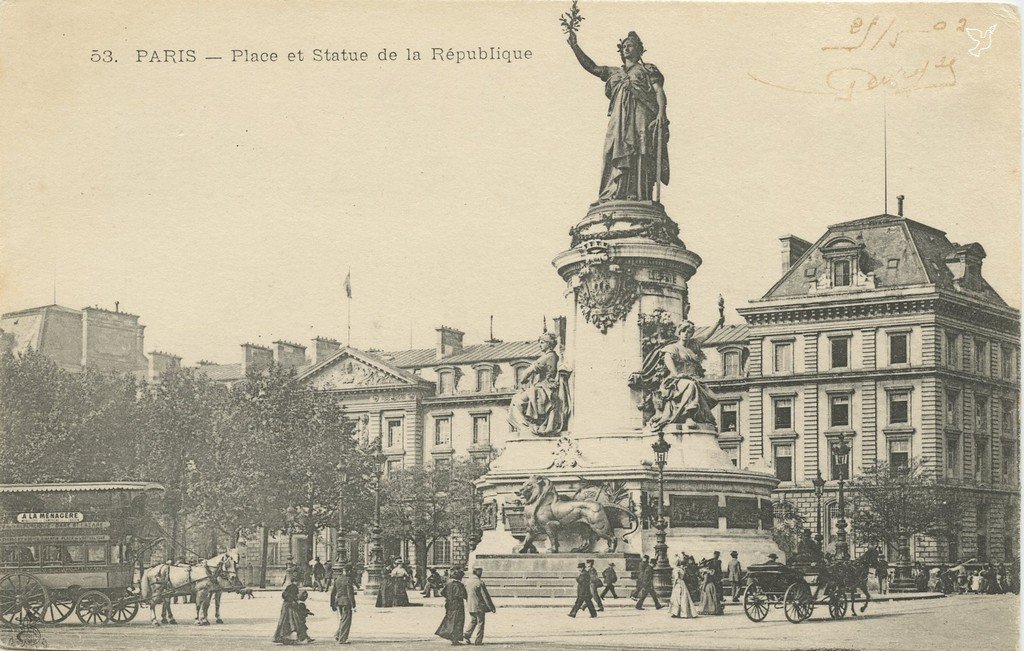 Z - 53 - Place et Statue de la République.jpg