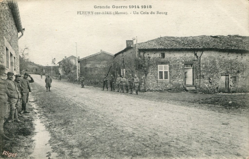 55 - Fleury-sur-Aire - Un Coin du Bourg.jpg