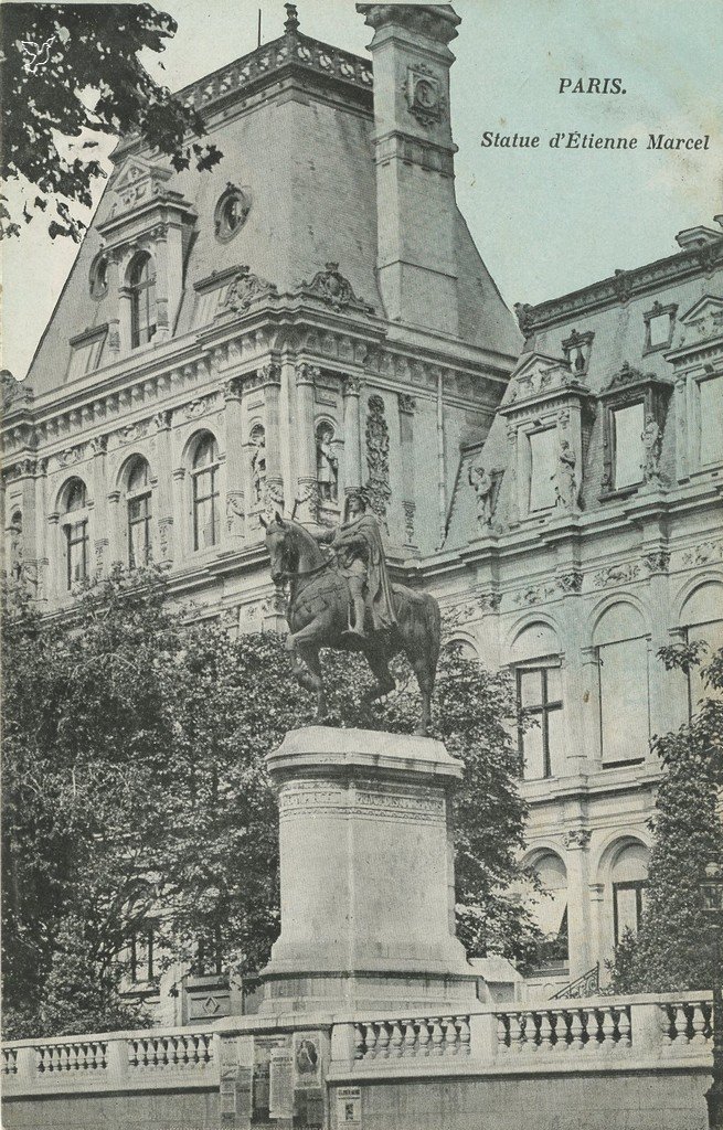 B3B - PARIS.  Statue d'Etienne Marcel.jpg