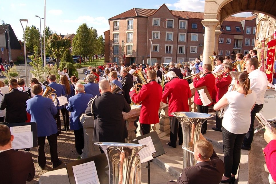 Méricourt - L'Harmonie fête ses 120 ans les 20 et 21 mai 2017 04.jpg