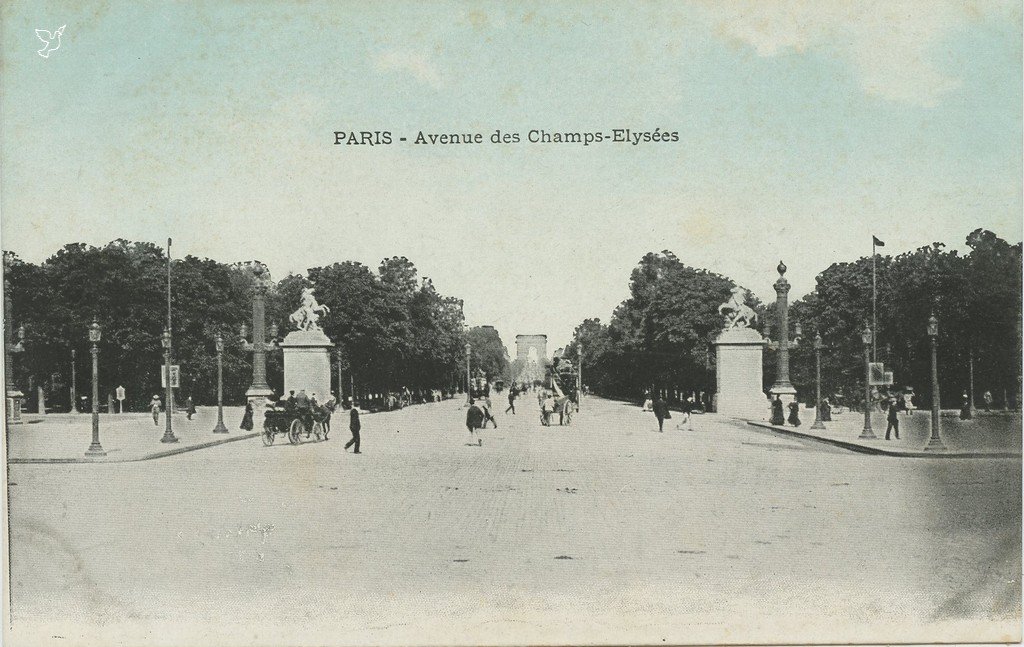 B6B - PARIS  -  Avenue des Champs-Elysées.jpg