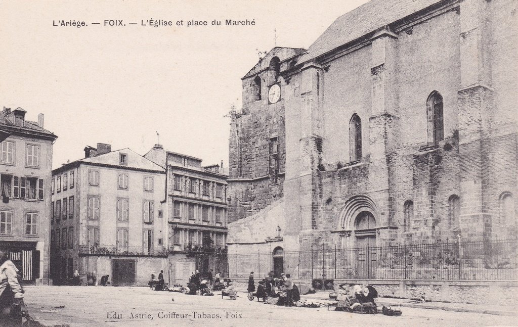 Foix - L'Eglise et Place du Marché.jpg