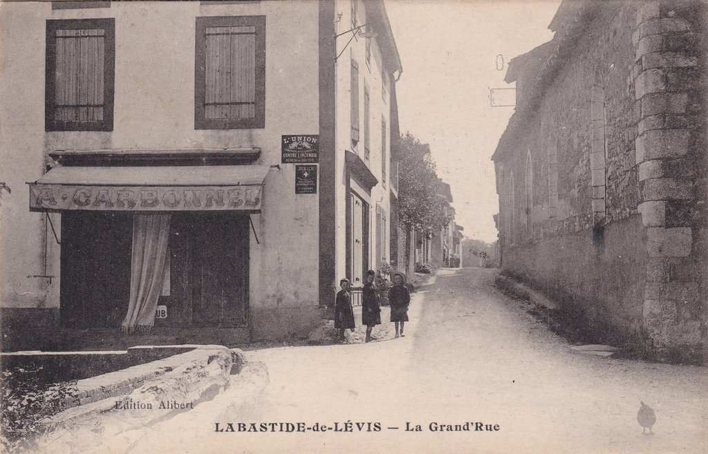 Labastide-de-Lévis - La Grand'Rue.jpg