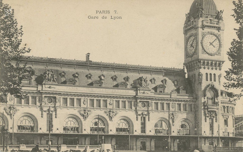 P - PARIS 7.  Gare de Lyon.jpg