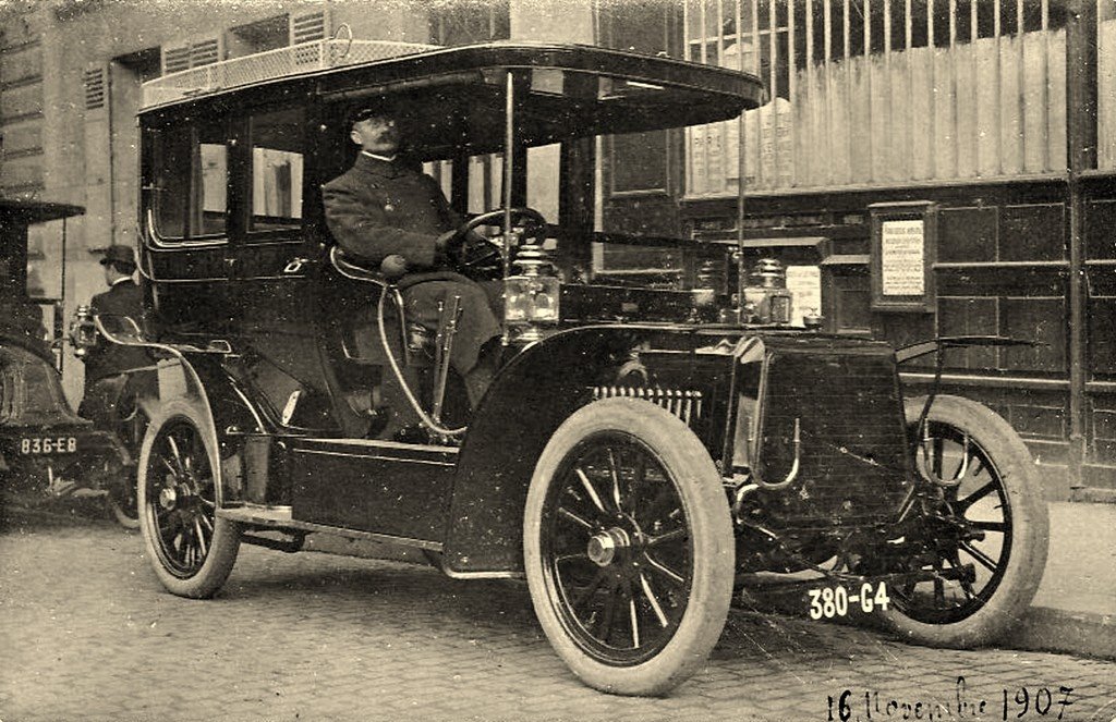 Paris Taxis 11-09-2020.jpg