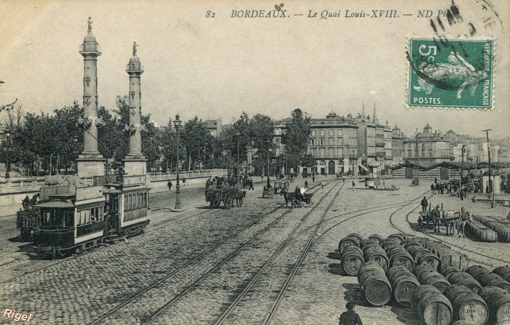 33-Bordeaux - Le quai Louis XVIII.jpg