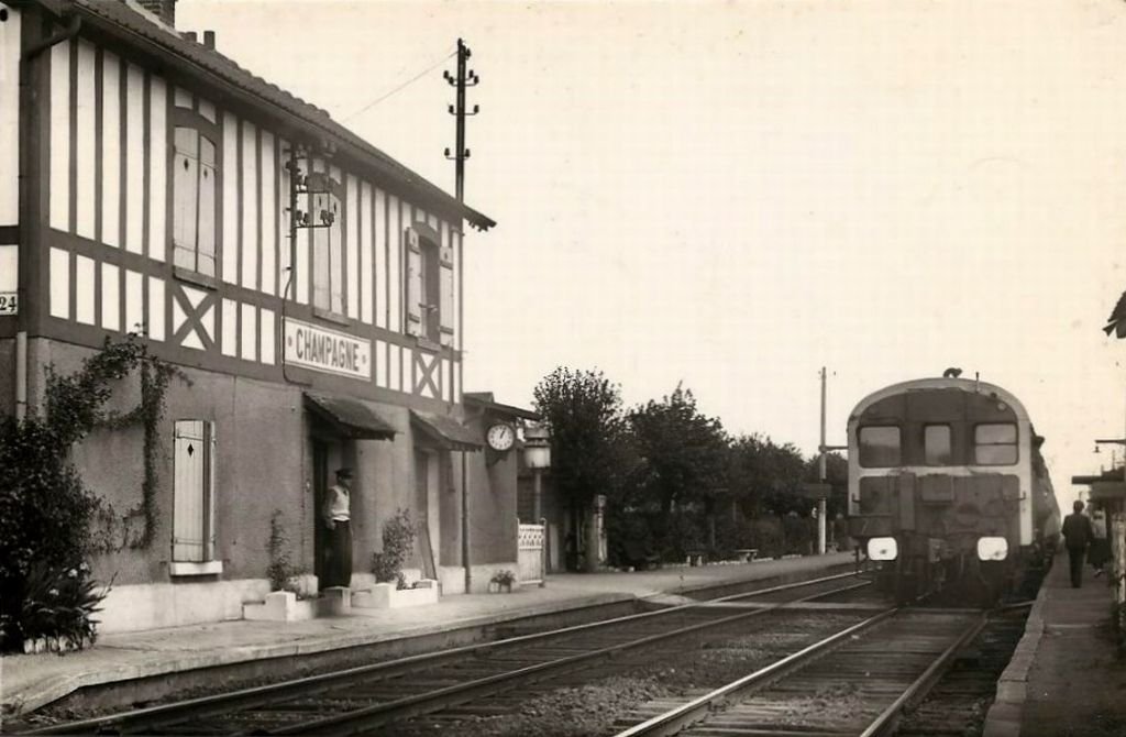 17 Champagne en 1956 (Val d'Oise).jpg