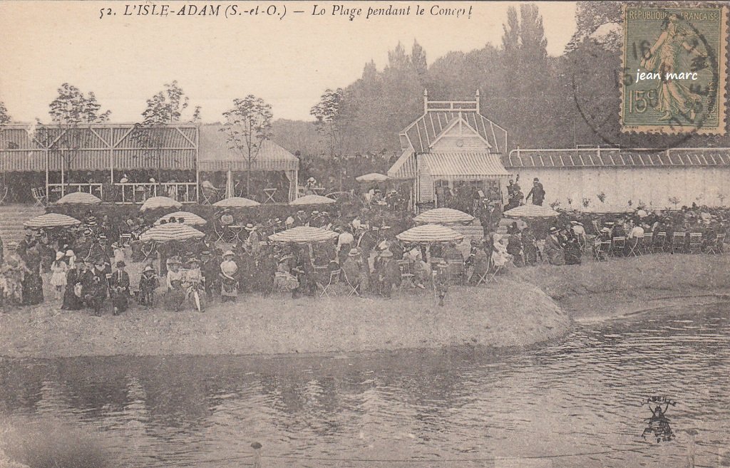 L'Isle-Adam - La Plage pendant le Concert (1920).jpg