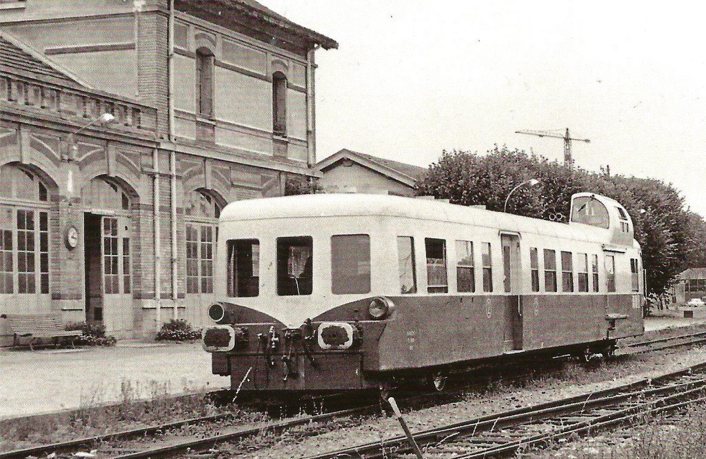 Loco SNCF-Crécy la Chapelle (77) 2-11-2020.jpg