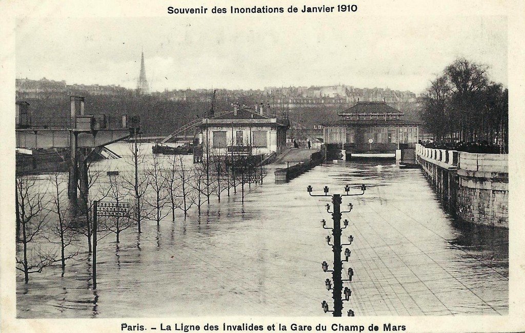 Paris Gare du Champ de Mars (9) 26-09-2014.jpg