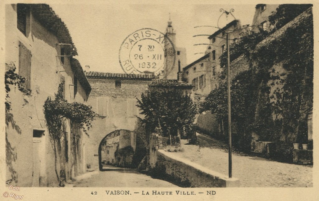 84-Vaison-La-Haute-Ville.jpg
