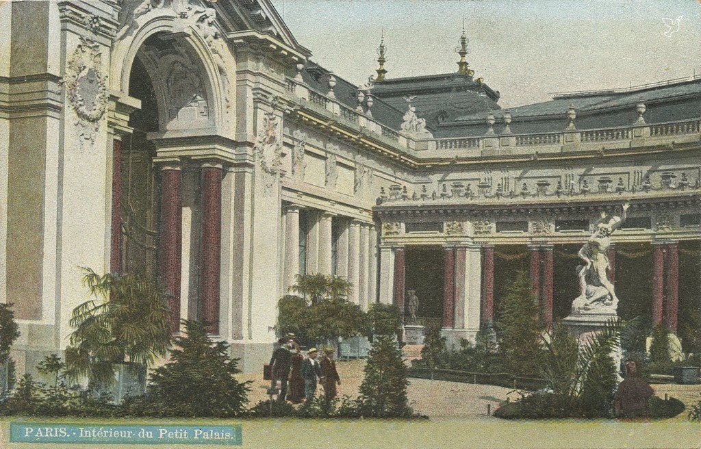 S - 1035 - Intérieur du Petit Palais..jpg