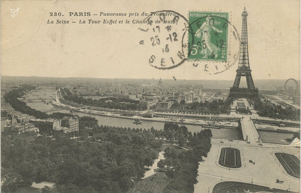 ZY230. PARIS - Panorama pris du Trocadéro.jpg