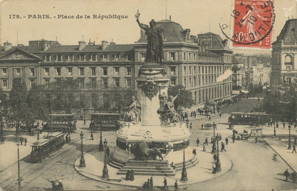 ZZ179. - PARIS. - Place de la République.jpg