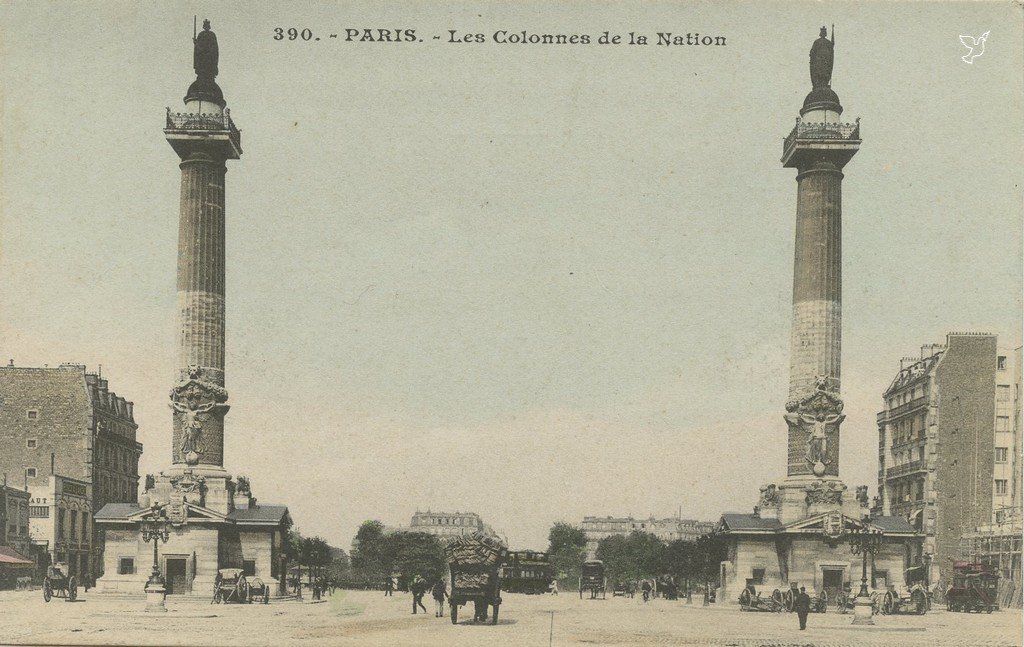 ZZ390. - PARIS. - Les Colonnes de la Nation.jpg