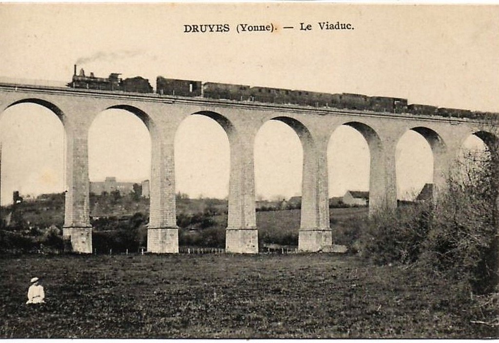 Druyes (Yonne) 13-09-2020.jpg