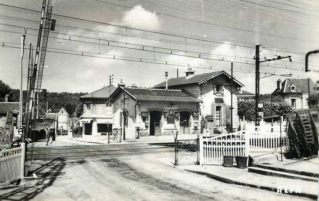 Bures en 1960 (Essonne) 5-09-14.jpg