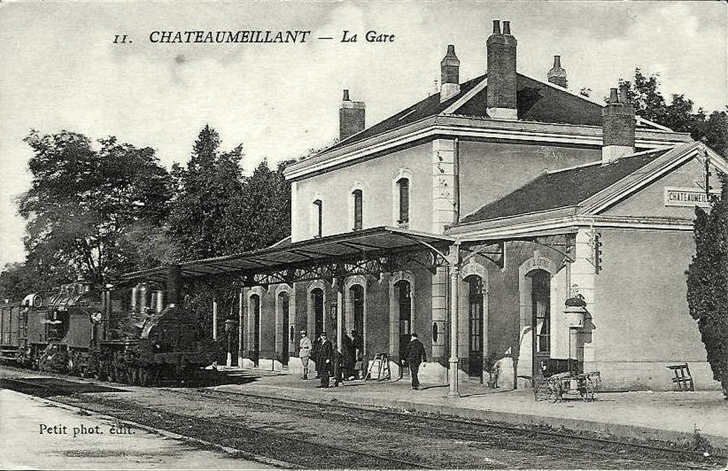 Châteaumeillant (Cher) 1-01-17.jpg