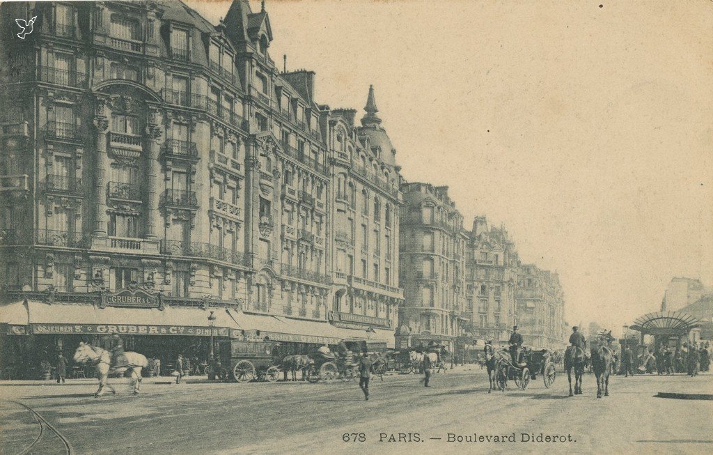 Z - GARE DE LYON - Marmuse 678 Boulevard Diderot.jpg