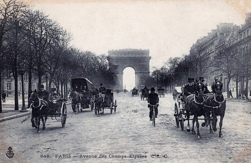 Paris - Av. des Champs-Elysées 18-10-19.jpg