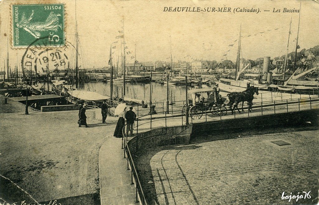 14-Deauville-Les Bassins.jpg