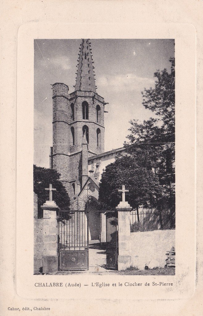 Chalabre - L'Eglise et le Clocher de Saint-Pierre.jpg