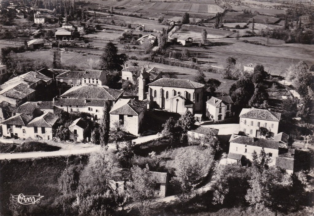 Fabas - Centre Bourg - Vue aérienne.jpg