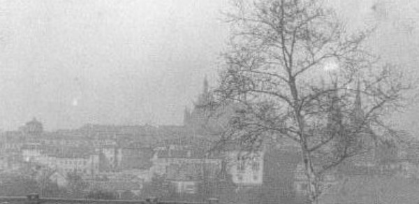 Ville sur la colline detail.jpg