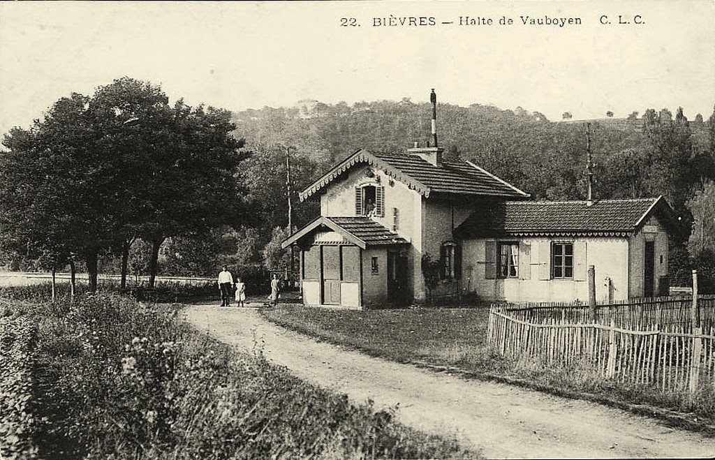 Bièvres-Vauboyen 91 30-03-14.jpg