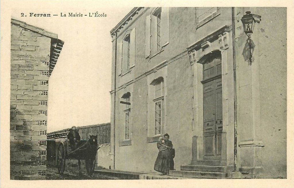 Ferran - La Mairie - L'école-recto.jpg
