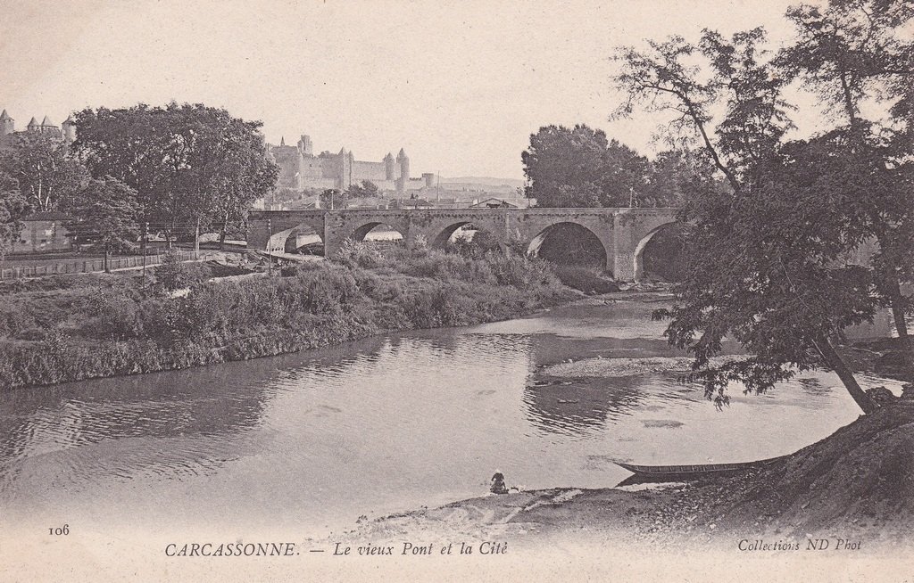Carcassonne - Le vieux Pont et la Cité.jpg
