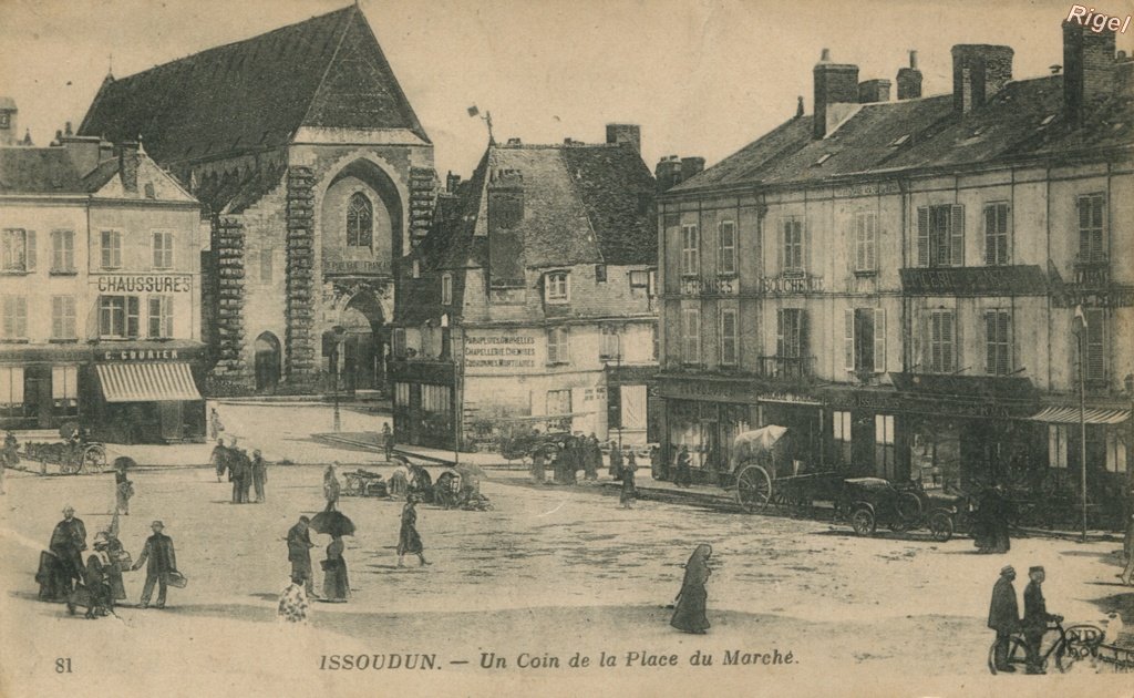 36-Issoudun - Un Coin de la Place du Marché - 81 ND Phot.jpg