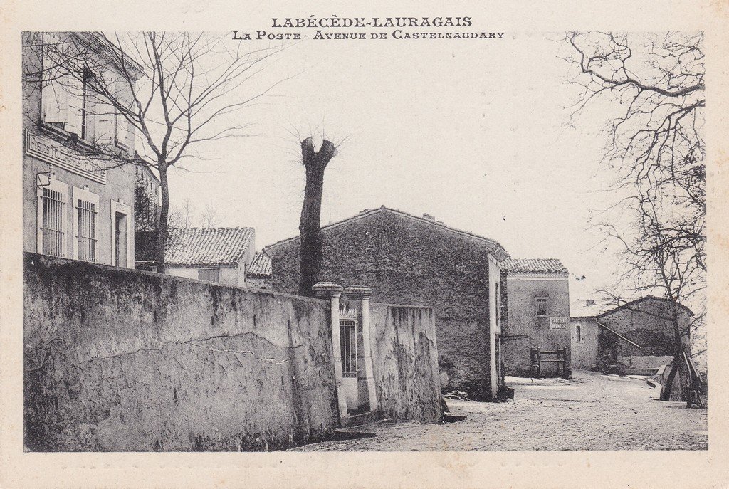 Labécède-Lauragais - La Poste - Avenue de Castelnaudary.jpg