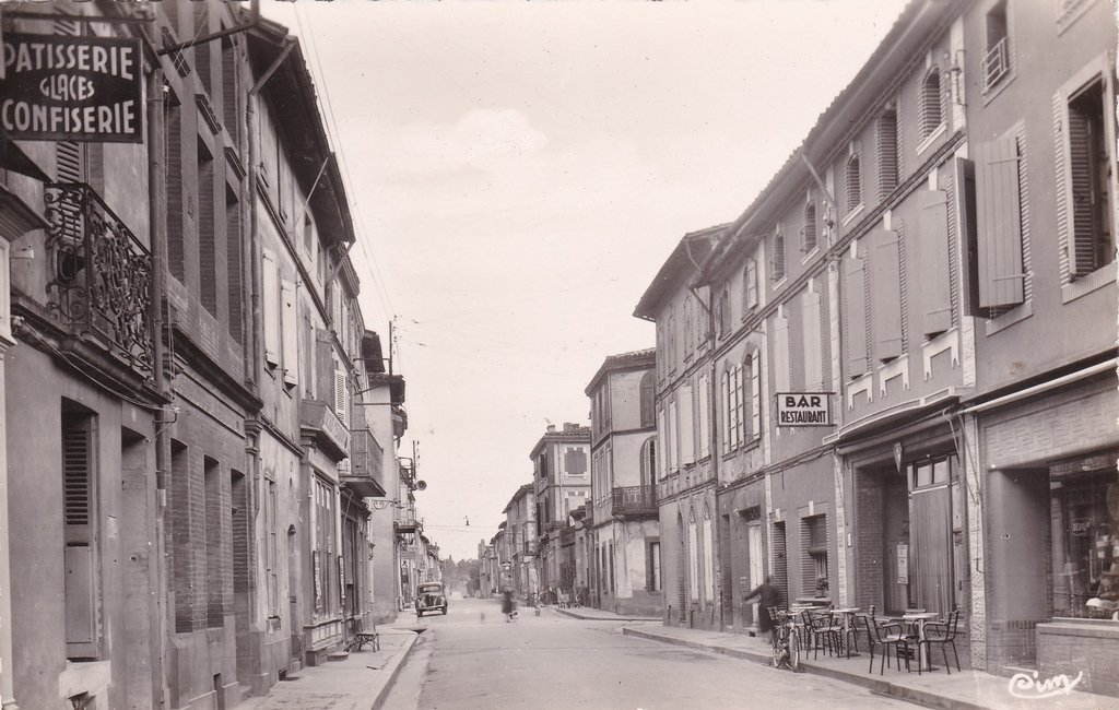 Mazères-sur-l'Hers - Rue Boulbonne.jpg