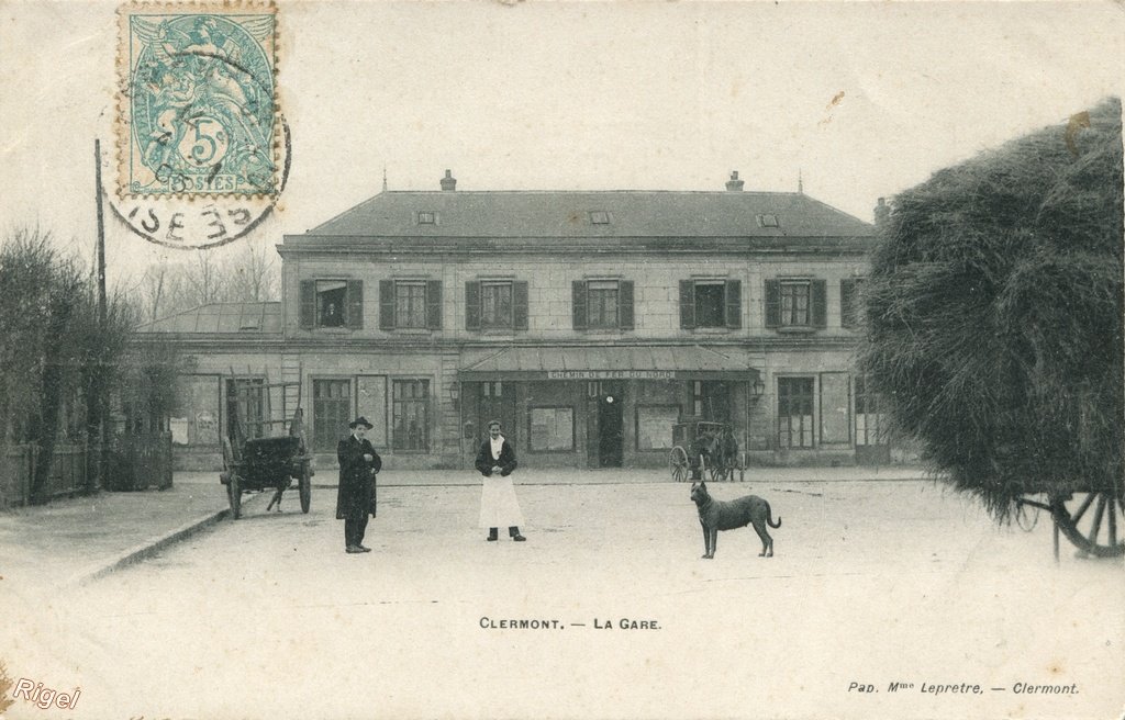 60-Clermont - La Gare - Pap Mme Lepretre.jpg