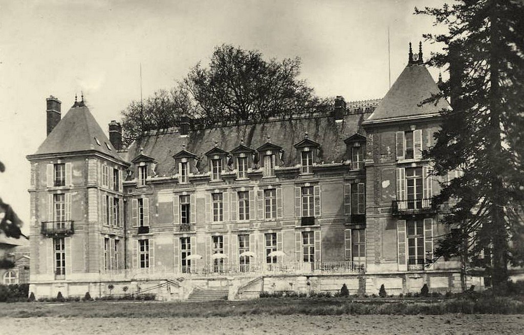 Fontenay-les-Briis - 91 - Comité d'entreprise de la Ratp (1950)  28-09-12.jpg