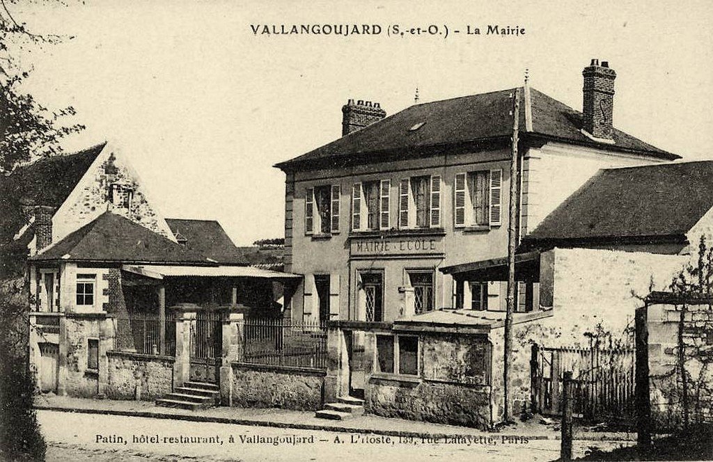 Vallangoujard 95  2-10-12.jpg