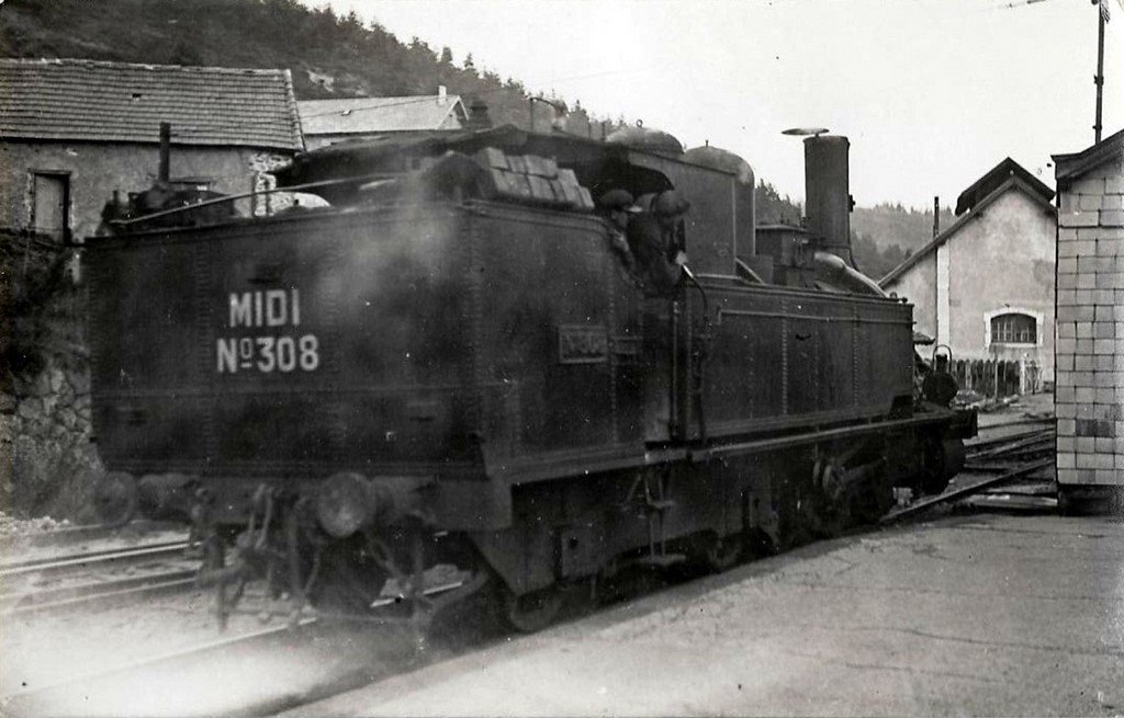 Loco Midi 042 308  9-07-19.jpg