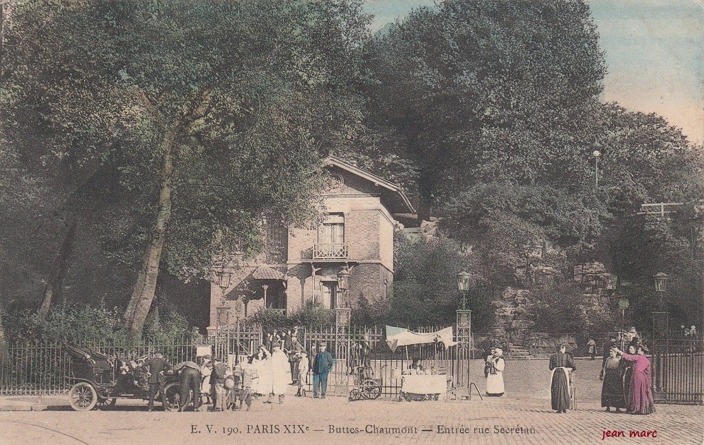 Buttes Chaumont - Entrée Rue Secrétan (1907).jpg