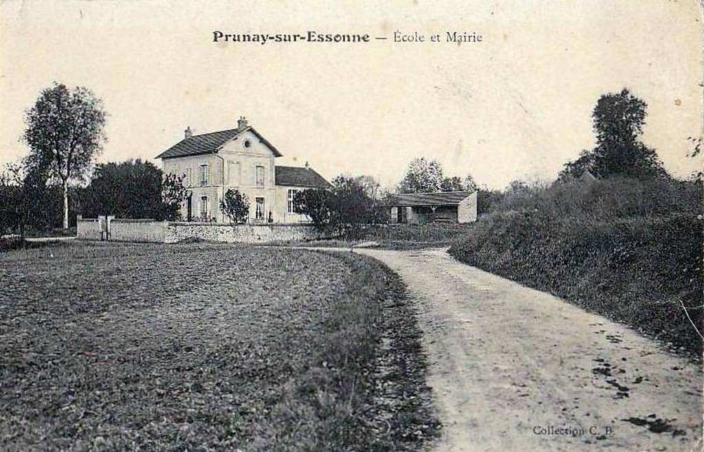 Prunay sur Essonne 91  8-10-12.jpg