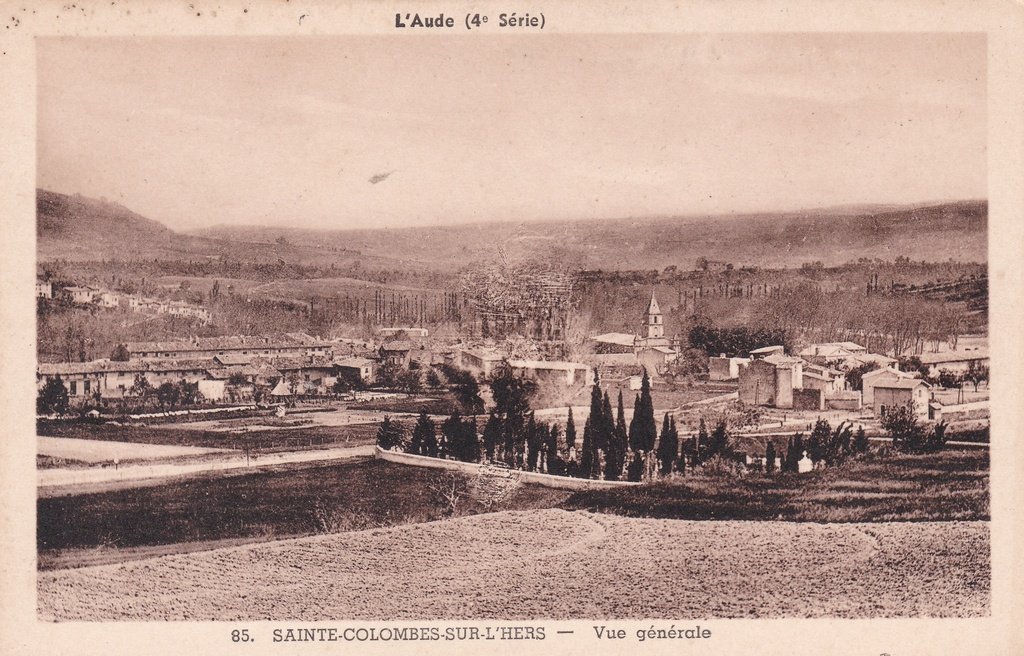 Sainte-Colombe-sur-l'Hers - Vue générale.jpg