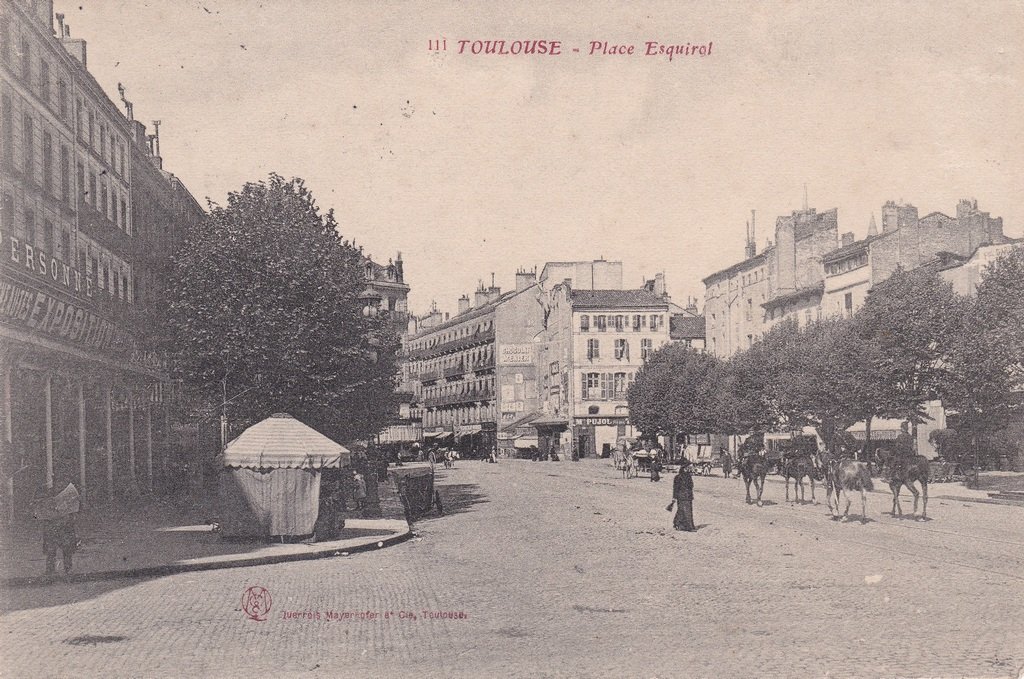 Toulouse - Place Esquirol 2.jpg