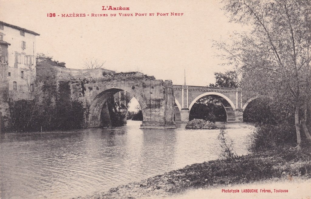 Mazères - Ruines du Vieux Pont et Pont Neuf.jpg