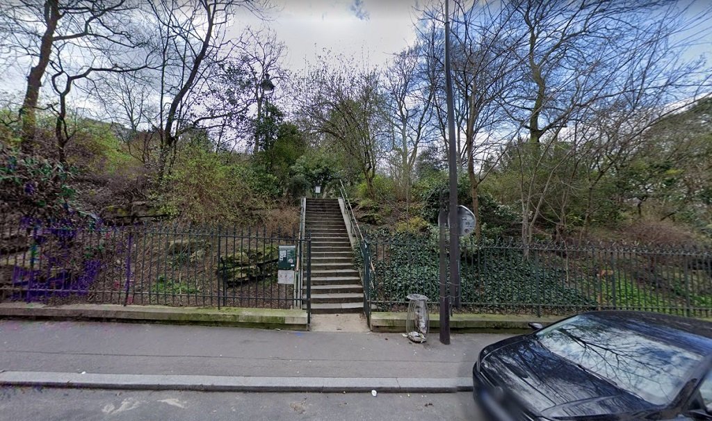 09 Paris - Buttes-Chaumont - 56 rue de Crimée.jpg