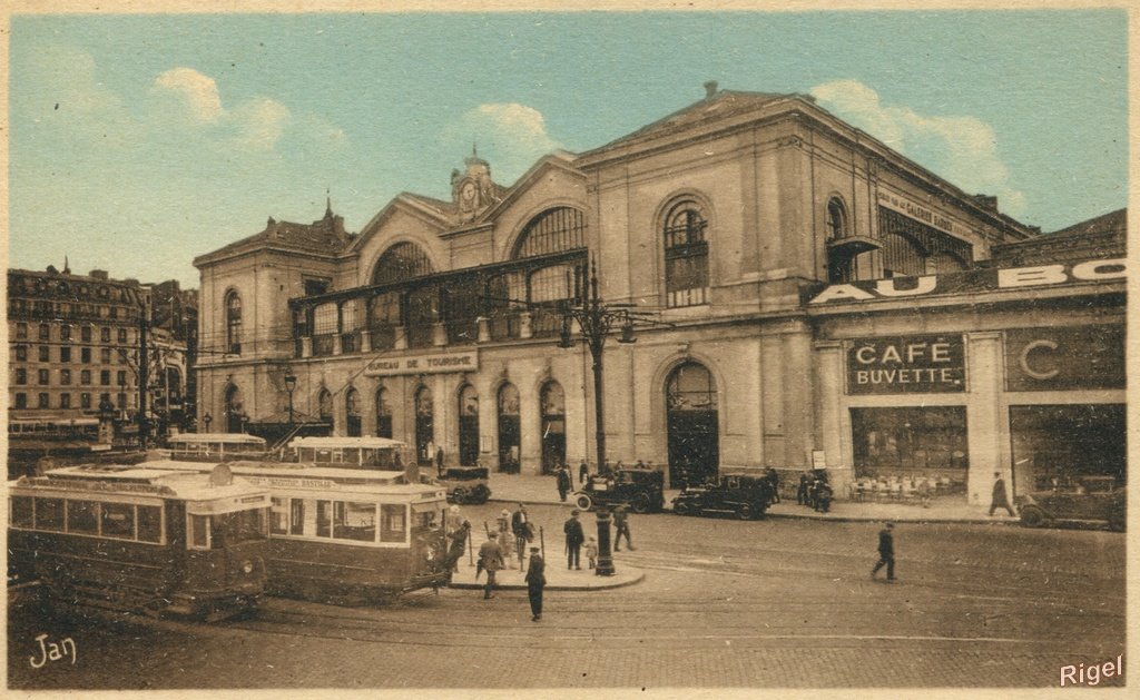 75-14-Paris - La Place de Rennes - La Gare Montparnasse - 94 Editions d-Art Jan F Fleury.jpg