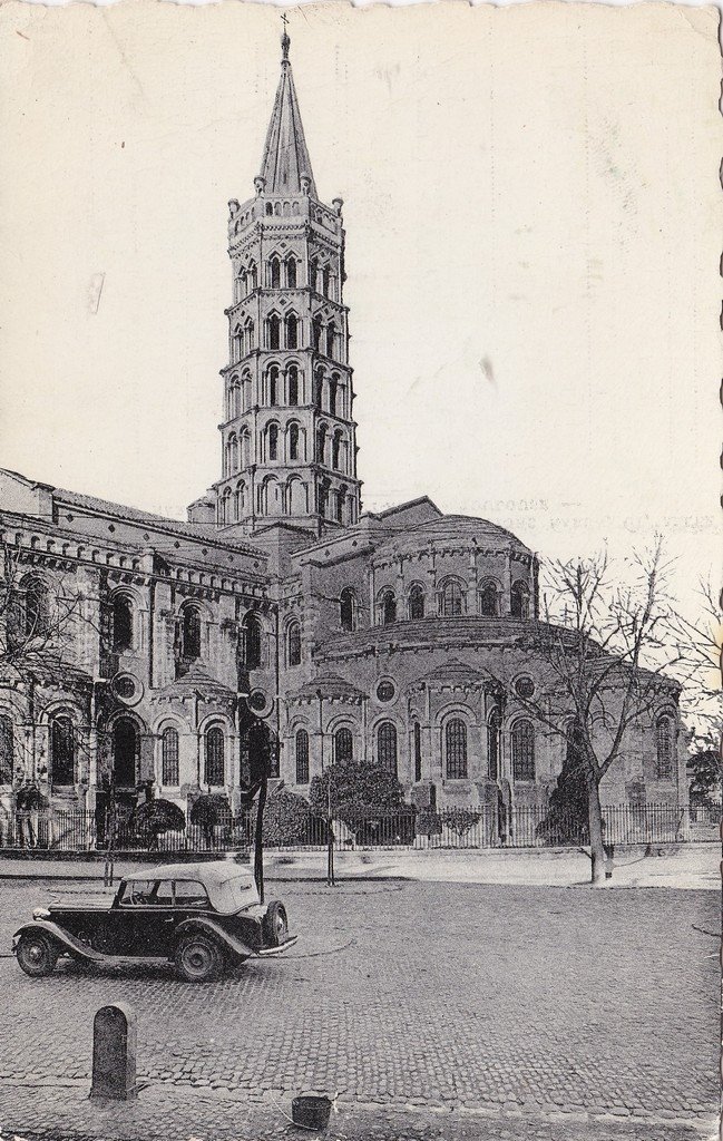 Toulouse - Basilique de Saint-Sernin - Transept sud,, abside et clocher.jpg