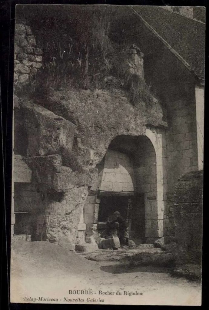 BOURRE -- Rocher du rigodon