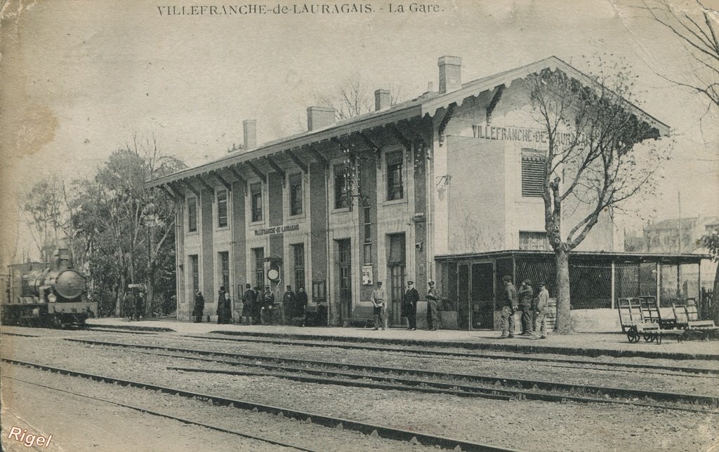31-Villefranche-de-Lauragais - La gare - Photo-Mécanic, Muret - Librairie Papeterie G Alary.jpg