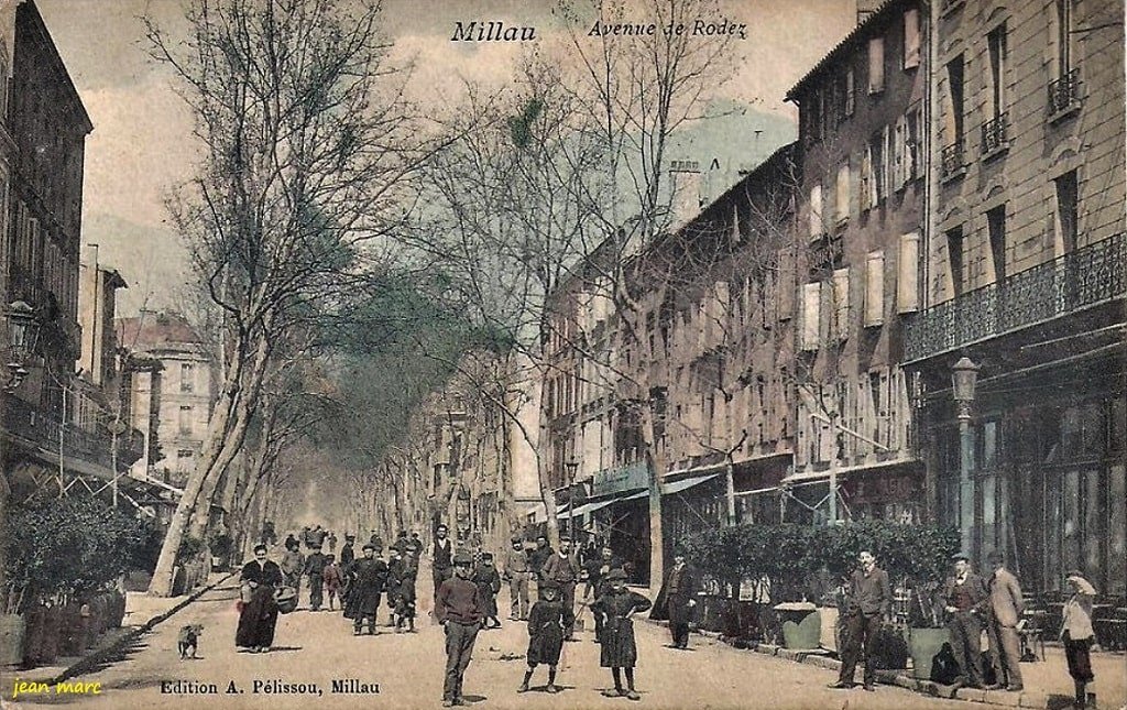 Millau - Avenue de Rodez.jpg